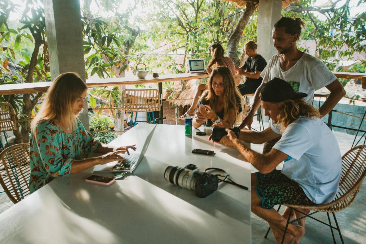 Endless Summer Surf Camp Kuta Kuta Lombok Esterno foto